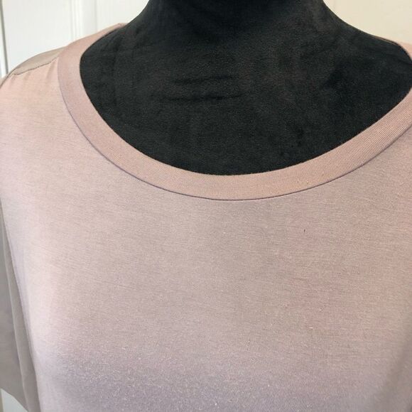 a’reve hi lo sheer short sleeve top, size medium - Picture 6 of 10